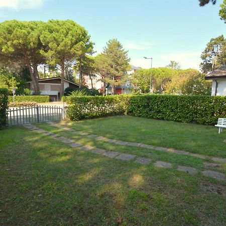 Villa In Lignano Riviera Comfortable Lignano Sabbiadoro Exterior foto