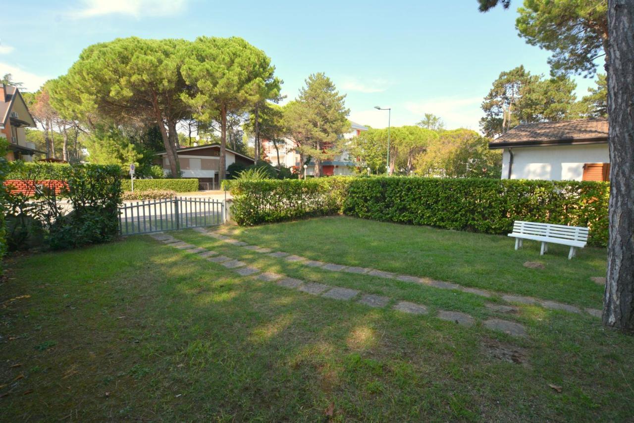 Villa In Lignano Riviera Comfortable Lignano Sabbiadoro Exterior foto