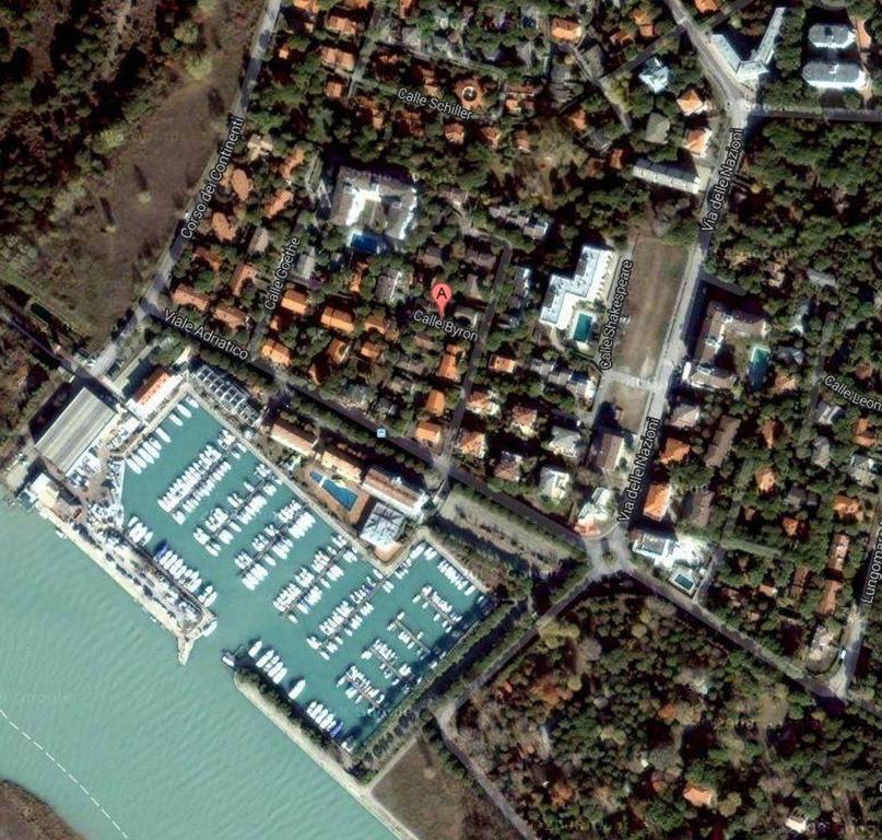 Villa In Lignano Riviera Comfortable Lignano Sabbiadoro Exterior foto